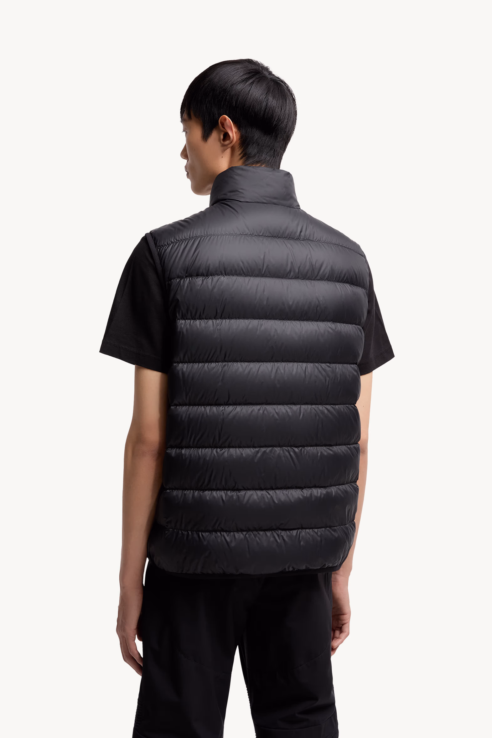 Besne Down Vest Men Black Moncler 5